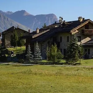 Pomo Aparthotel