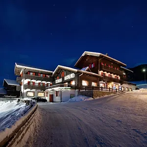 2* Hotel Teola